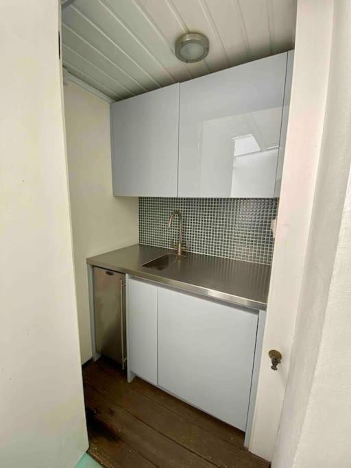 Stunning 4 Bed Mews House With Patio * Londra